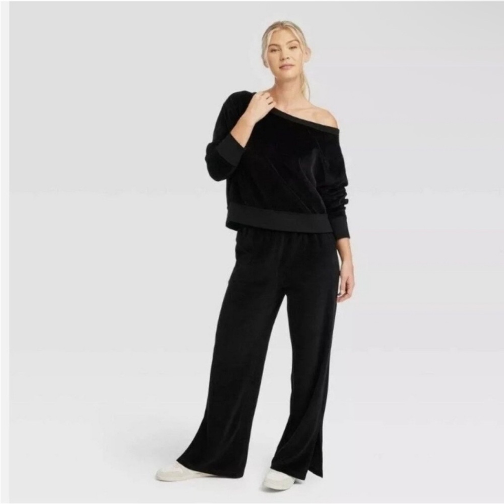 JoyLab Womens Relaxed Fit Sweatshirt Velour Long Sleeve Cropped Black Size S